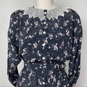 Vintage Lace Collar Floral Dress